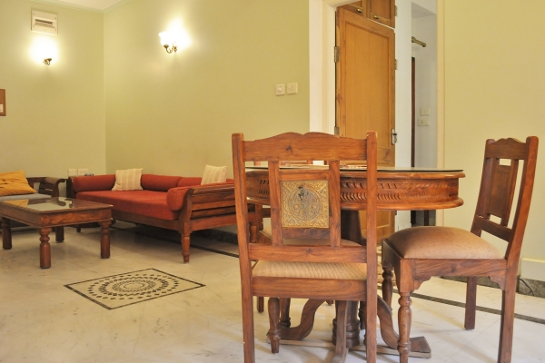 Om Niwas Suite Hotel